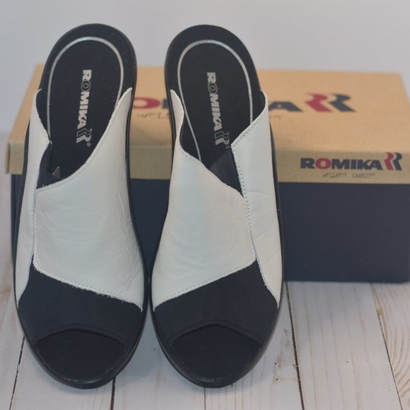Romika Mokassetta Sandals Size 39 Euro, 8 US - Picture 1 of 2